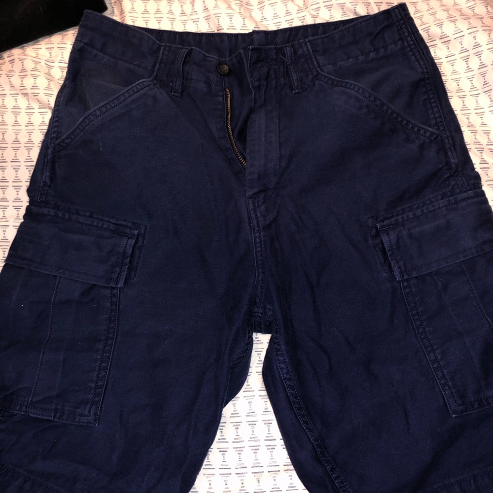 Levi cargo shorts